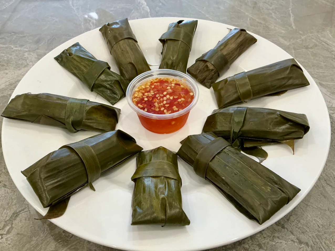 Set 10 bánh lá chín - Nhân 2 tôm / tôm thịt